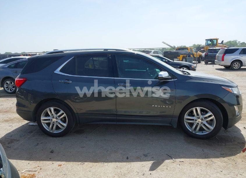 Photo 13 of 2018 Chevrolet Equinox PREMIER (VIN 3GNAXMEV5JS508705)