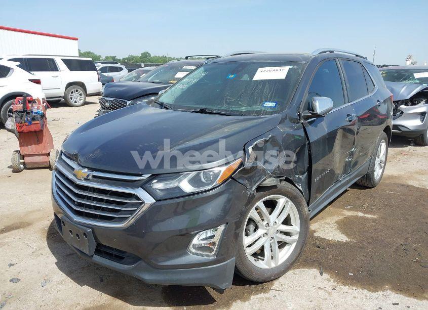 Photo 2 of 2018 Chevrolet Equinox PREMIER (VIN 3GNAXMEV5JS508705)