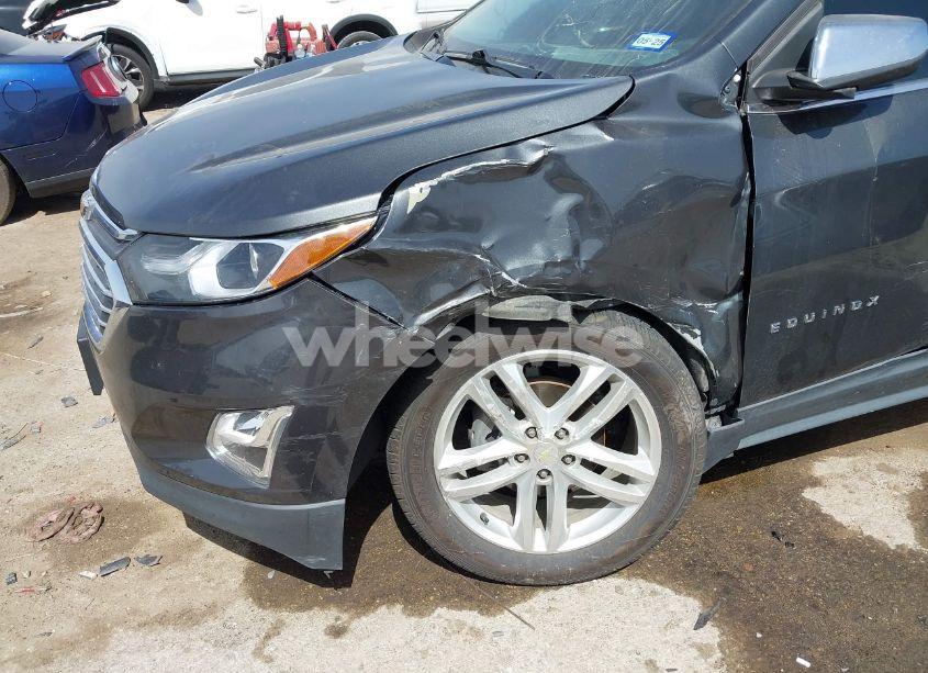 Photo 6 of 2018 Chevrolet Equinox PREMIER (VIN 3GNAXMEV5JS508705)