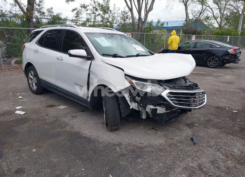 2018 Chevrolet Equinox PREMIER (VIN 3GNAXMEV5JS543888) main photo