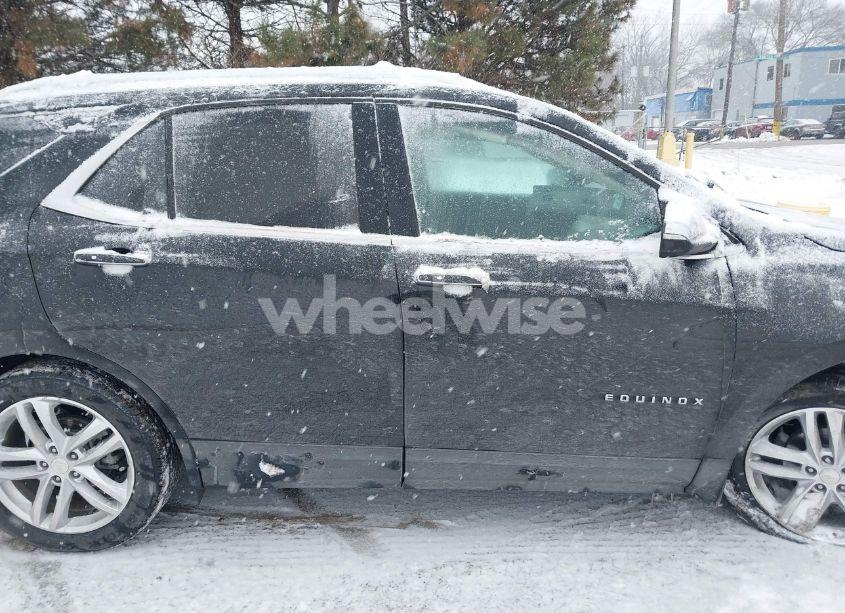 Photo 13 of 2018 Chevrolet Equinox PREMIER (VIN 3GNAXMEV6JL340650)