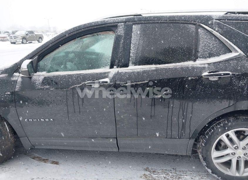 Photo 14 of 2018 Chevrolet Equinox PREMIER (VIN 3GNAXMEV6JL340650)