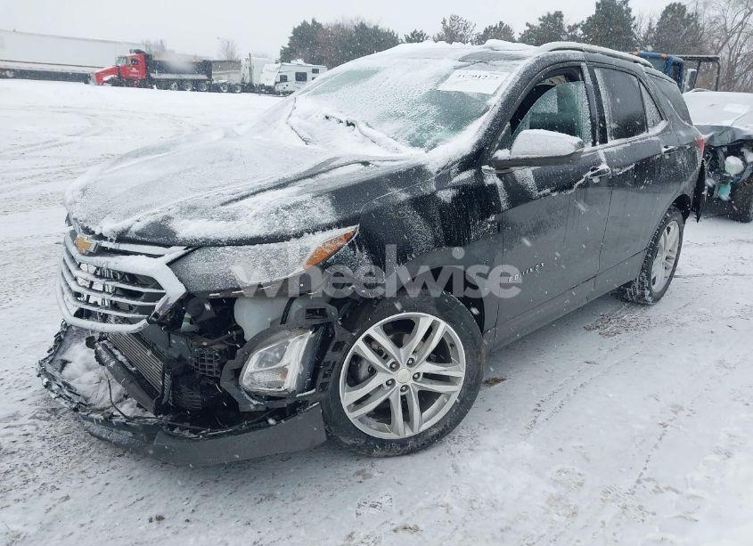 Photo 2 of 2018 Chevrolet Equinox PREMIER (VIN 3GNAXMEV6JL340650)