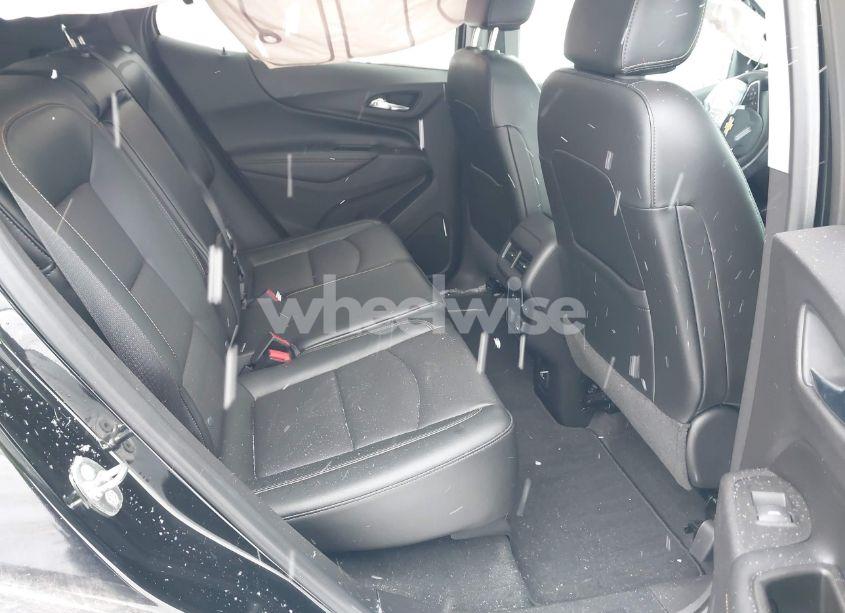 Photo 8 of 2018 Chevrolet Equinox PREMIER (VIN 3GNAXMEV6JL340650)