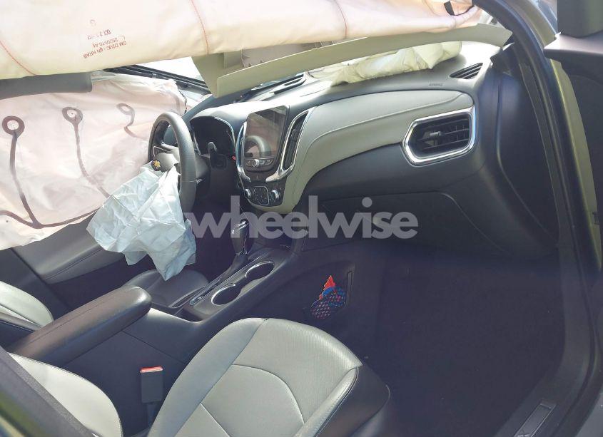 Photo 5 of 2018 Chevrolet Equinox PREMIER (VIN 3GNAXMEV7JS550101)