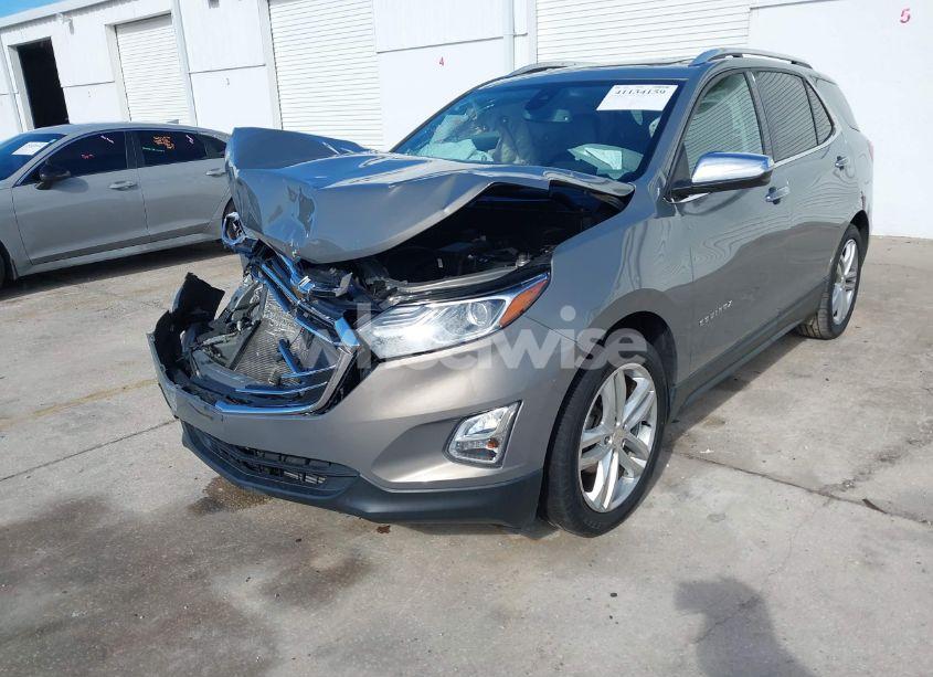 Photo 6 of 2018 Chevrolet Equinox PREMIER (VIN 3GNAXMEV7JS550101)