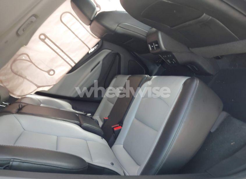 Photo 8 of 2018 Chevrolet Equinox PREMIER (VIN 3GNAXMEV7JS550101)