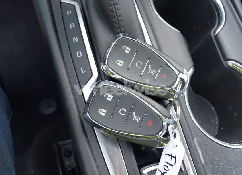 Photo 11 of 2018 Chevrolet Equinox PREMIER (VIN 3GNAXMEV8JS595483)