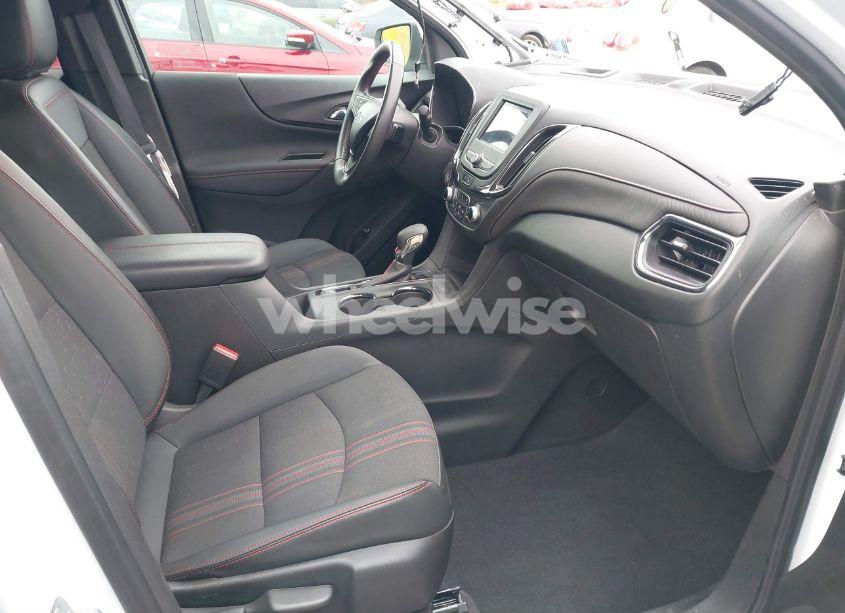 Photo 5 of 2022 Chevrolet Equinox FWD RS (VIN 3GNAXMEV8NS189953)