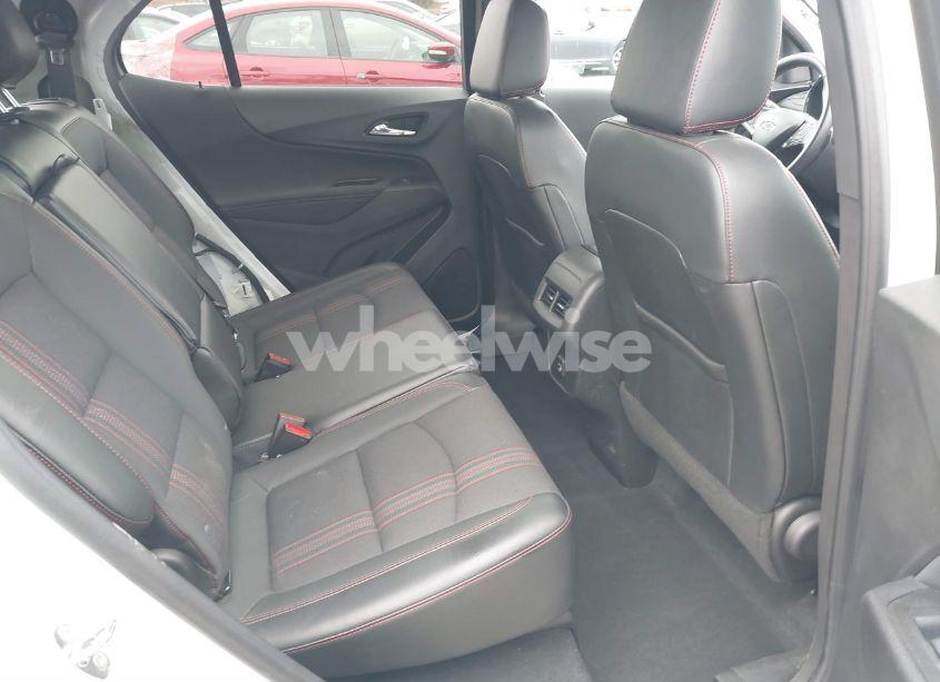 Photo 8 of 2022 Chevrolet Equinox FWD RS (VIN 3GNAXMEV8NS189953)