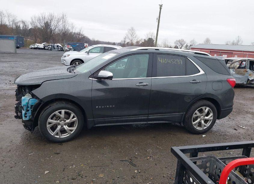 Photo 15 of 2018 Chevrolet Equinox PREMIER (VIN 3GNAXMEVXJS519652)