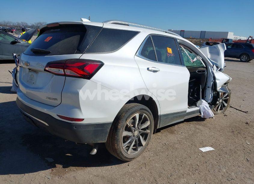 Photo 4 of 2023 Chevrolet Equinox FWD PREMIER (VIN 3GNAXNEG0PL217121)