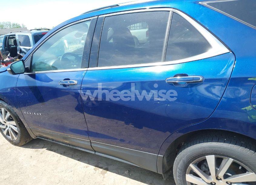 Photo 15 of 2023 Chevrolet Equinox FWD PREMIER (VIN 3GNAXNEG1PL181195)