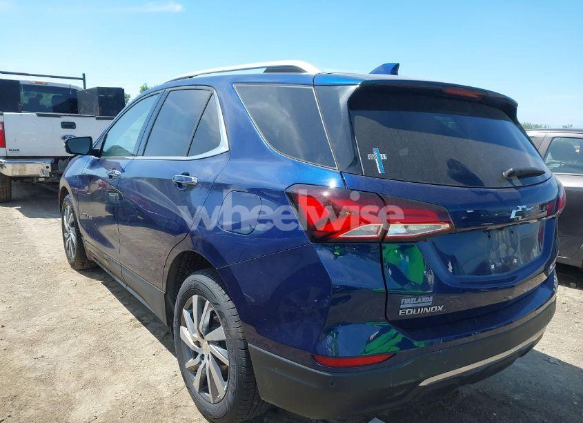 Photo 3 of 2023 Chevrolet Equinox FWD PREMIER (VIN 3GNAXNEG1PL181195)