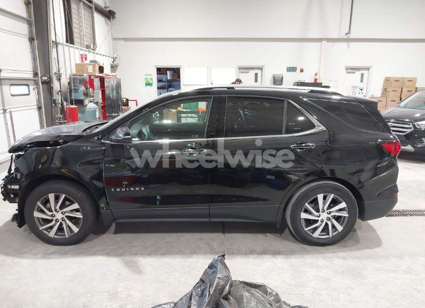Photo 15 of 2023 Chevrolet Equinox FWD PREMIER (VIN 3GNAXNEGXPL242981)