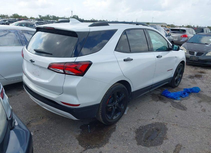 Photo 4 of 2024 Chevrolet Equinox FWD PREMIER (VIN 3GNAXNEGXRL164382)