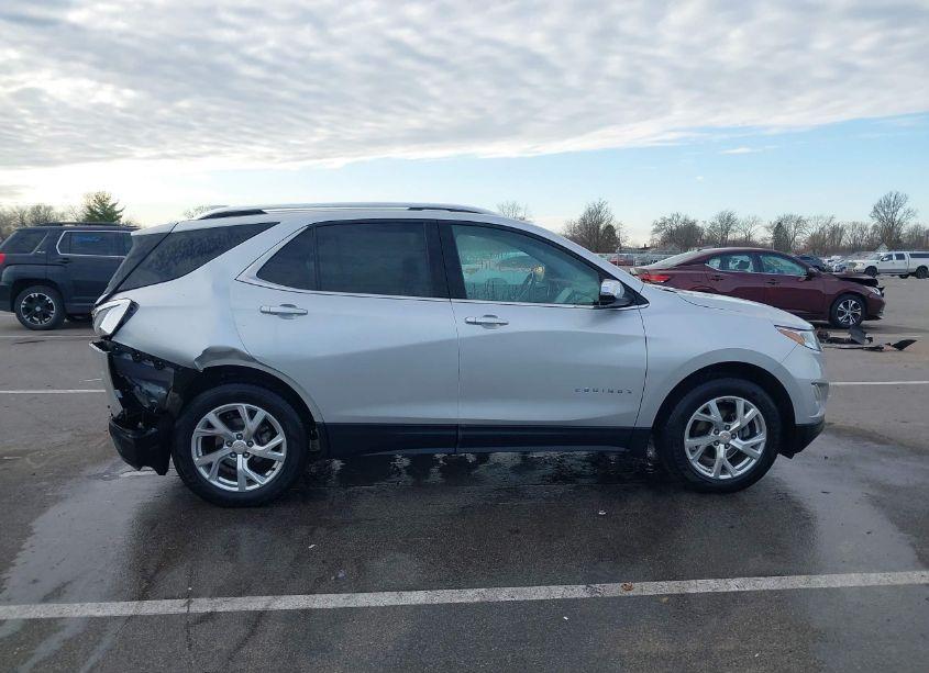 Photo 13 of 2020 Chevrolet Equinox FWD PREMIER 1.5L TURBO (VIN 3GNAXNEV1LS511349)