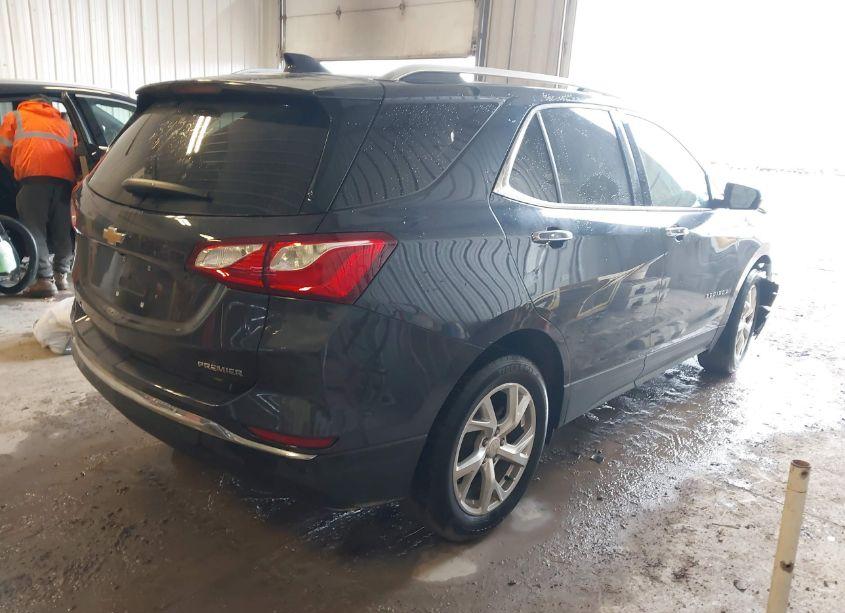 Photo 4 of 2019 Chevrolet Equinox PREMIER (VIN 3GNAXNEV2KL223056)