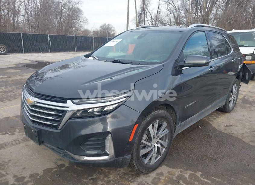Photo 2 of 2022 Chevrolet Equinox FWD PREMIER (VIN 3GNAXNEV3NS183774)