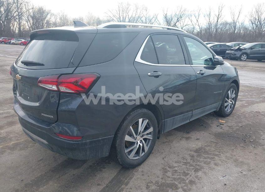 Photo 4 of 2022 Chevrolet Equinox FWD PREMIER (VIN 3GNAXNEV3NS183774)