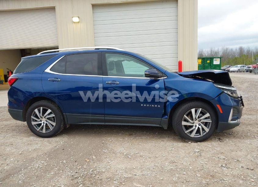 Photo 13 of 2022 Chevrolet Equinox FWD PREMIER (VIN 3GNAXNEV5NS104346)
