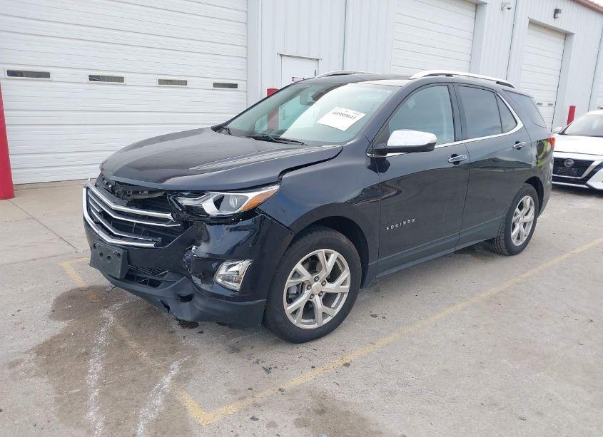 Photo 2 of 2020 Chevrolet Equinox FWD PREMIER 1.5L TURBO (VIN 3GNAXNEV6LS511993)