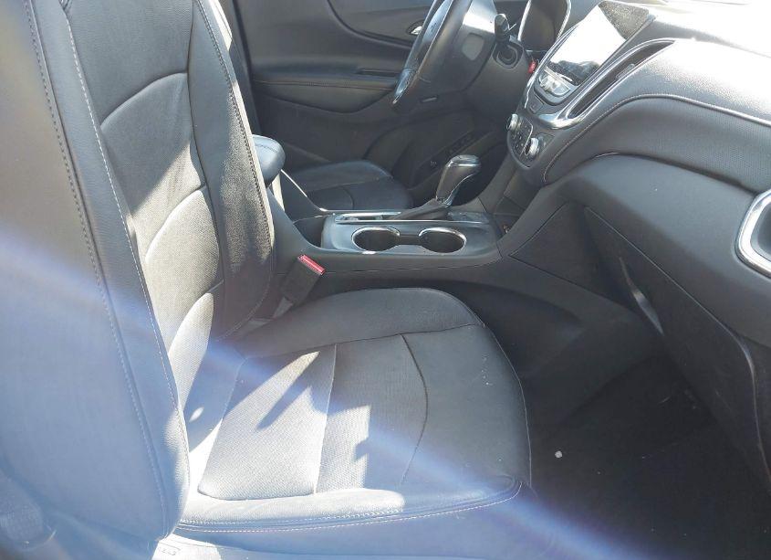 Photo 5 of 2019 Chevrolet Equinox PREMIER (VIN 3GNAXNEV7KS610448)