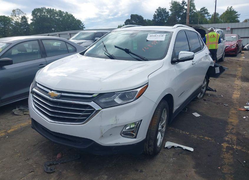 Photo 2 of 2021 Chevrolet Equinox FWD PREMIER (VIN 3GNAXNEV8MS108339)