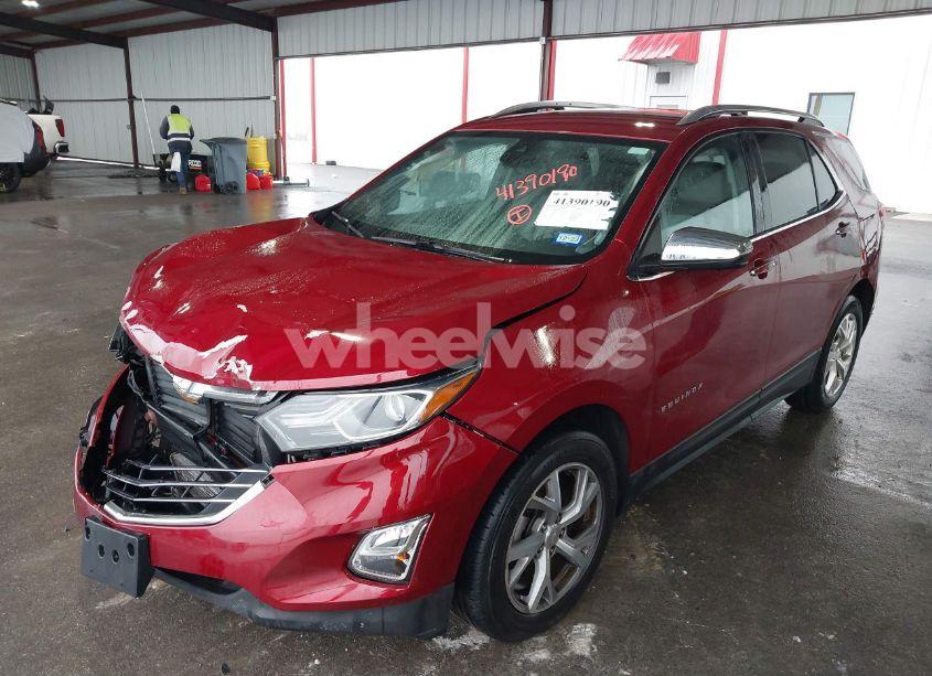 Photo 2 of 2019 Chevrolet Equinox PREMIER (VIN 3GNAXNEV9KS542427)