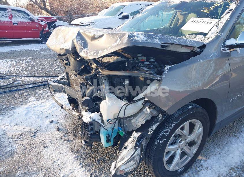 Photo 18 of 2019 Chevrolet Equinox PREMIER (VIN 3GNAXNEV9KS585276)