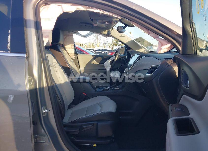 Photo 5 of 2019 Chevrolet Equinox PREMIER (VIN 3GNAXNEV9KS585276)