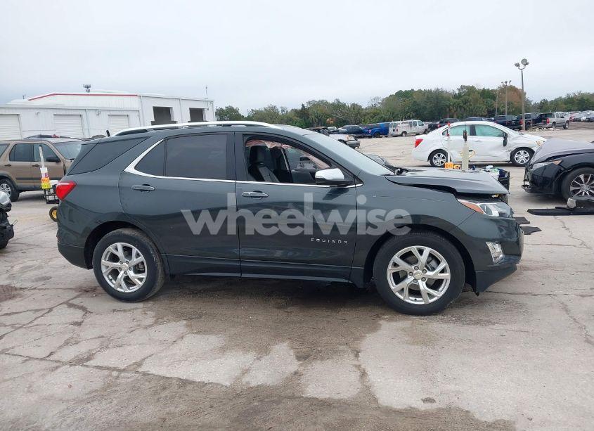 Photo 13 of 2020 Chevrolet Equinox FWD PREMIER 1.5L TURBO (VIN 3GNAXNEV9LS575168)