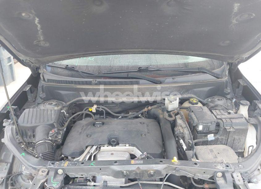 Photo 10 of 2018 Chevrolet Equinox PREMIER (VIN 3GNAXNEX1JS507204)