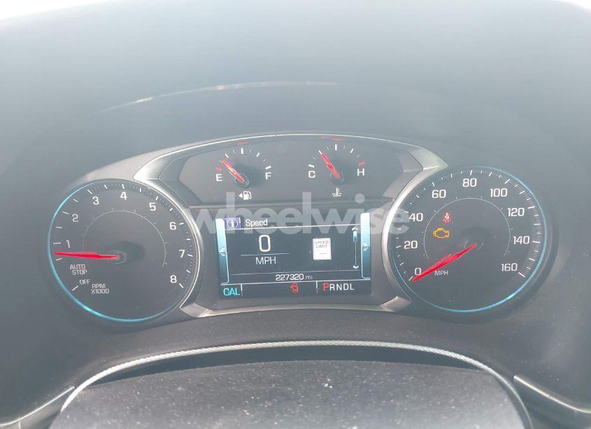 Photo 7 of 2018 Chevrolet Equinox PREMIER (VIN 3GNAXNEX1JS507204)