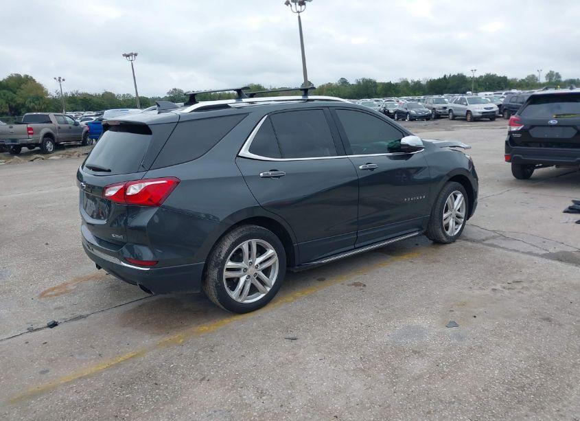 Photo 4 of 2018 Chevrolet Equinox PREMIER (VIN 3GNAXNEX6JS506937)