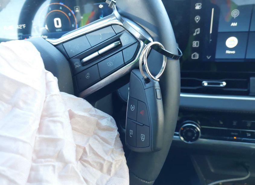 Photo 11 of 2025 Chevrolet Equinox AWD LT (VIN 3GNAXPEG1SL120482)