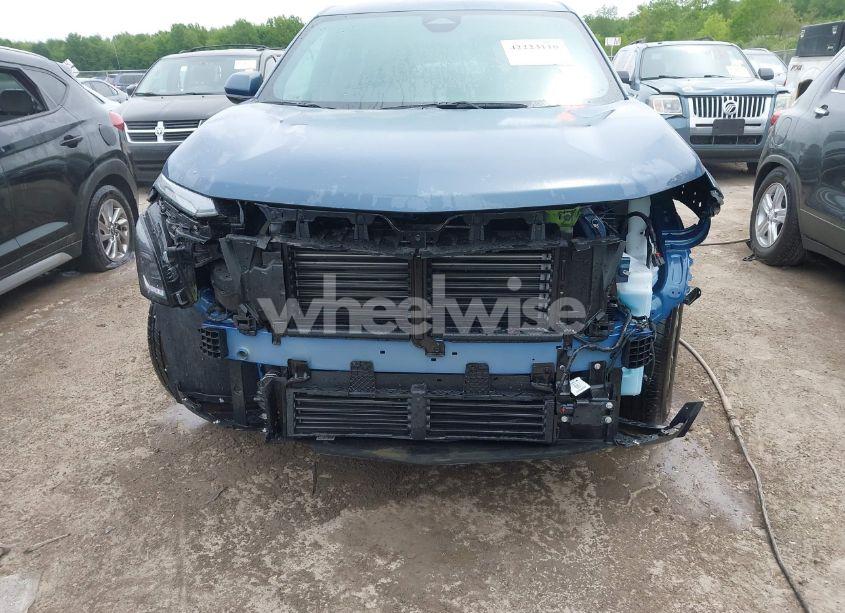 Photo 6 of 2025 Chevrolet Equinox AWD LT (VIN 3GNAXPEG1SL294231)