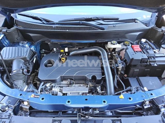 Photo 4 of 2025 CHEVROLET EQUINOX LT (VIN 3GNAXPEG1SL298604)