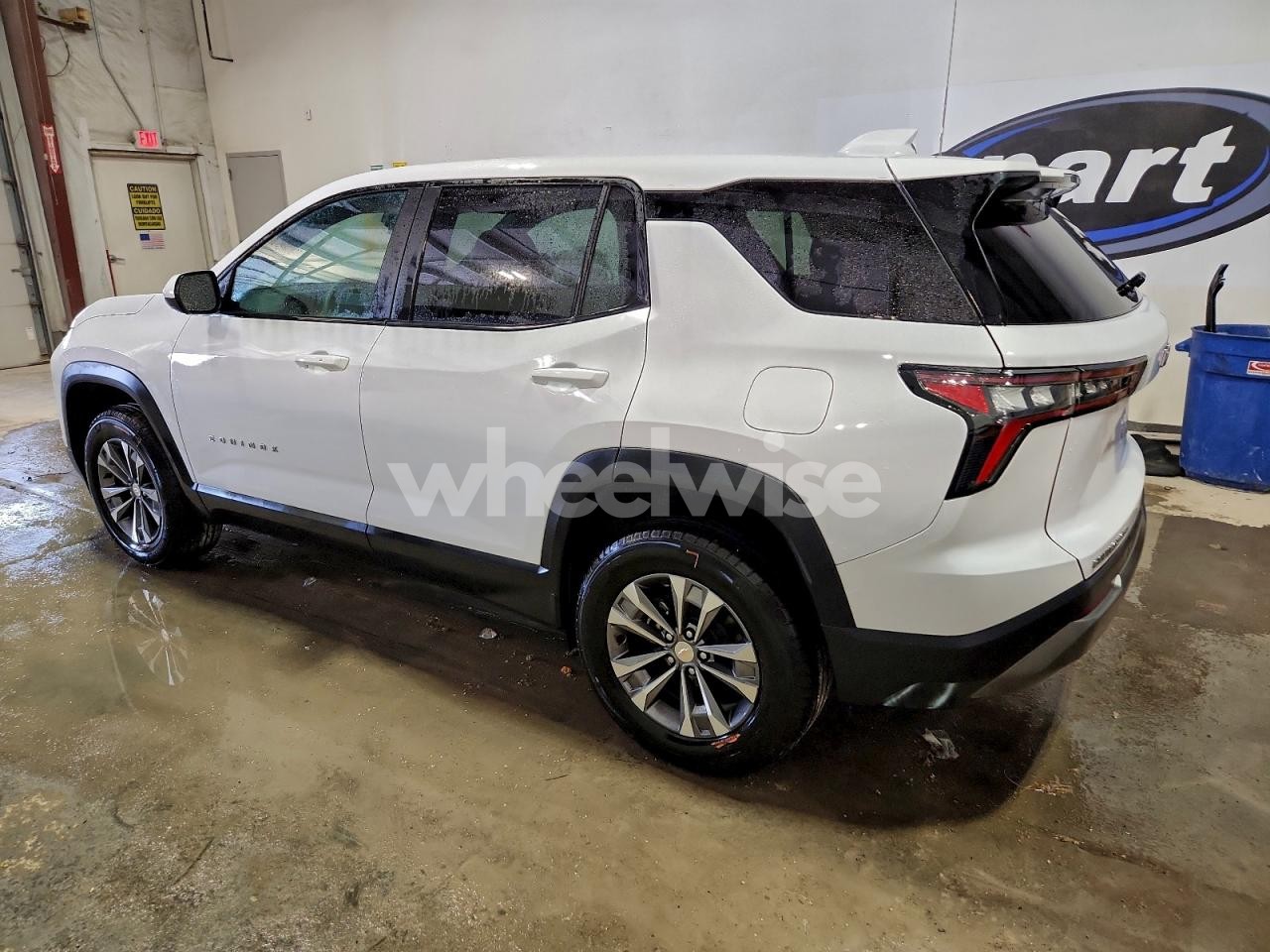 Photo 2 of 2026 CHEVROLET EQUINOX LT (VIN 3GNAXPEG1TL295932)