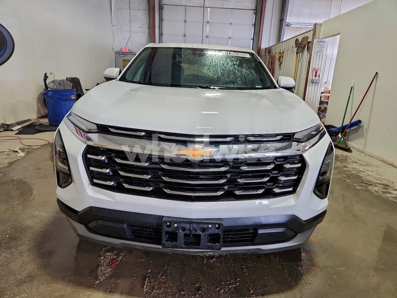 Photo 5 of 2026 CHEVROLET EQUINOX LT (VIN 3GNAXPEG1TL295932)