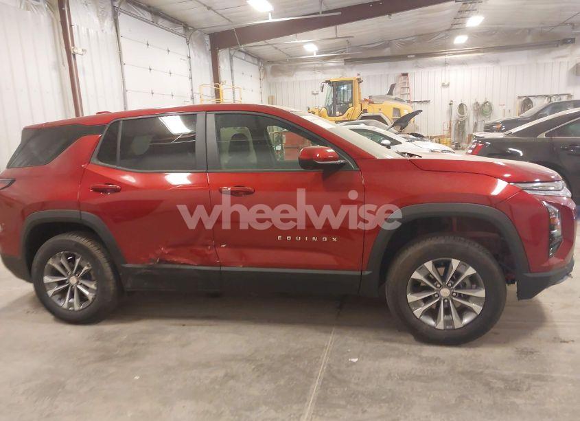 Photo 14 of 2025 Chevrolet Equinox AWD LT (VIN 3GNAXPEG2SL124816)