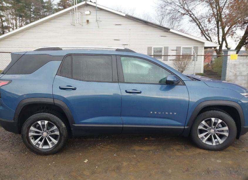 Photo 14 of 2025 Chevrolet Equinox AWD LT (VIN 3GNAXPEG2SL136898)