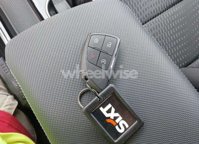 Photo 11 of 2025 Chevrolet Equinox AWD LT (VIN 3GNAXPEG4SL325018)