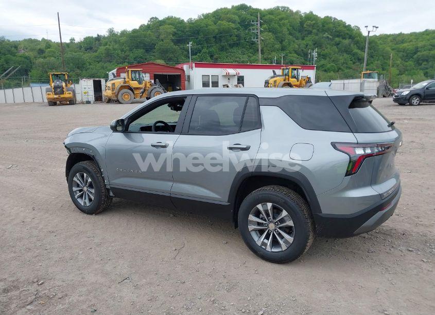 Photo 15 of 2025 Chevrolet Equinox AWD LT (VIN 3GNAXPEG4SL325018)