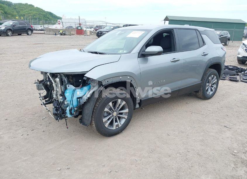 Photo 2 of 2025 Chevrolet Equinox AWD LT (VIN 3GNAXPEG4SL325018)