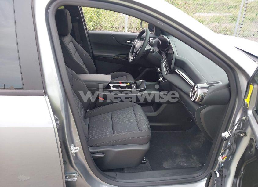 Photo 5 of 2025 Chevrolet Equinox AWD LT (VIN 3GNAXPEG4SL325018)