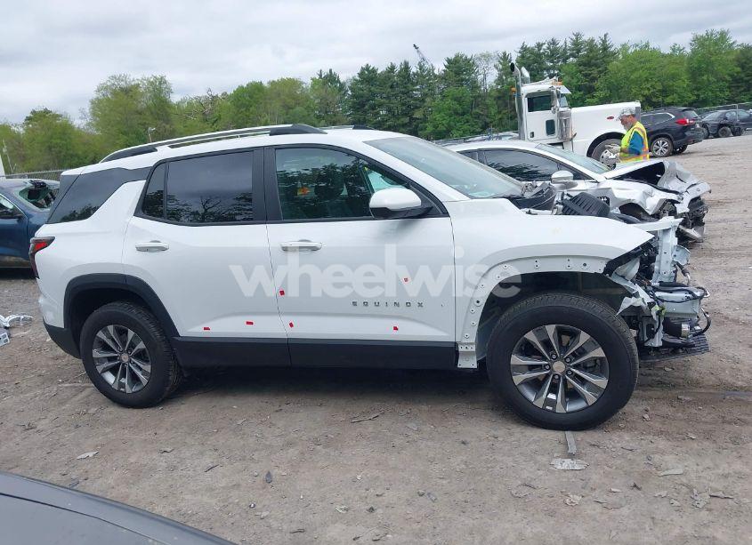 Photo 14 of 2025 Chevrolet Equinox AWD LT (VIN 3GNAXPEG5SL128164)