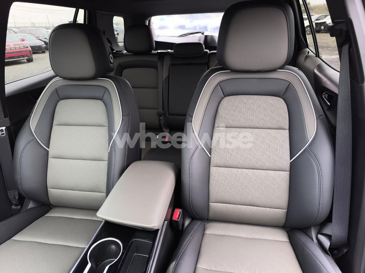 Photo 10 of 2026 CHEVROLET EQUINOX LT (VIN 3GNAXPEG8TL166120)