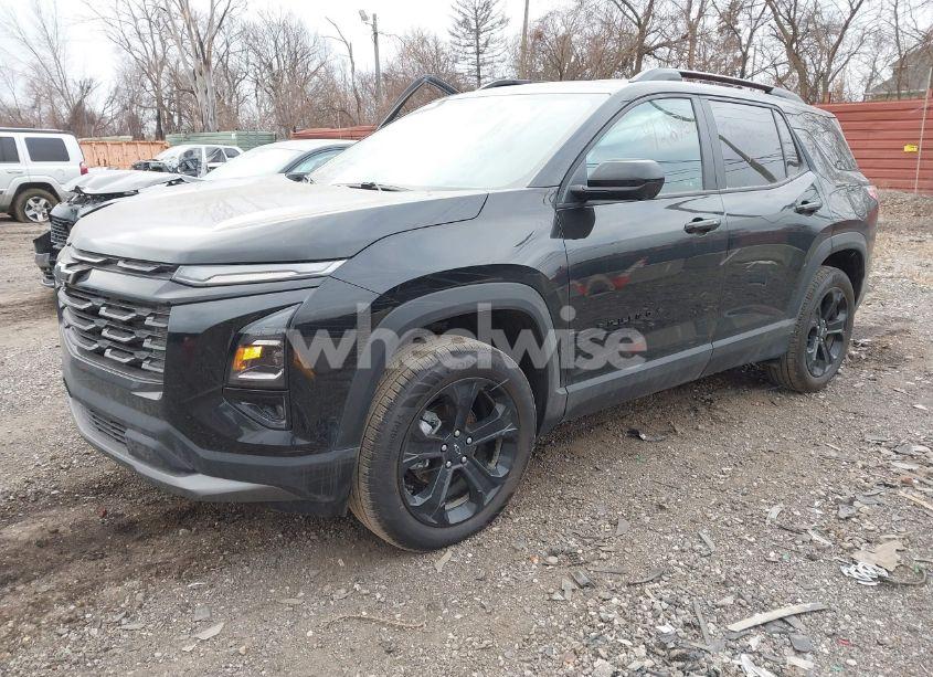 Photo 2 of 2025 Chevrolet Equinox AWD LT (VIN 3GNAXPEG9SL160521)