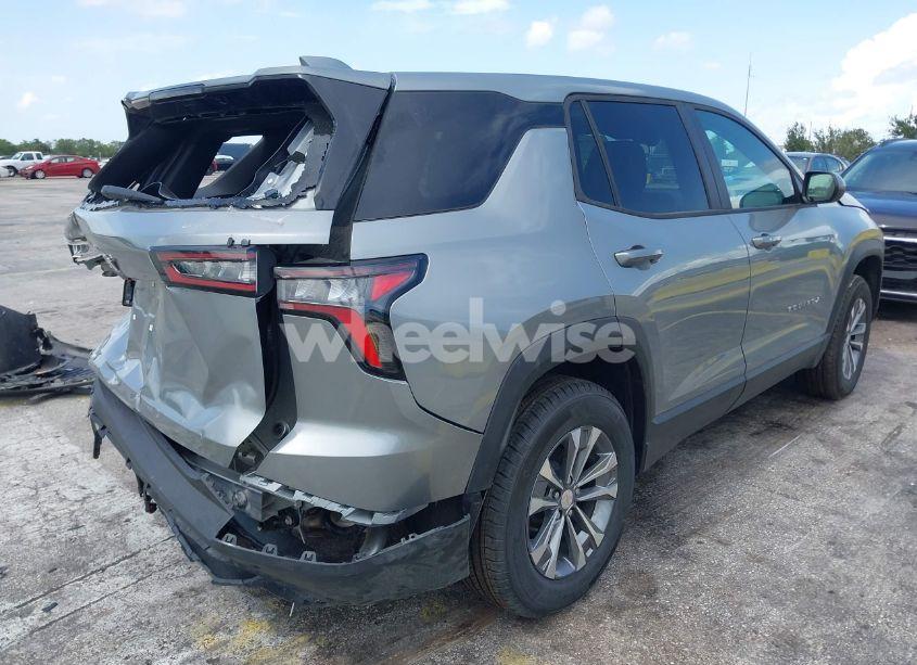 Photo 4 of 2025 Chevrolet Equinox AWD LT (VIN 3GNAXPEG9SL310420)